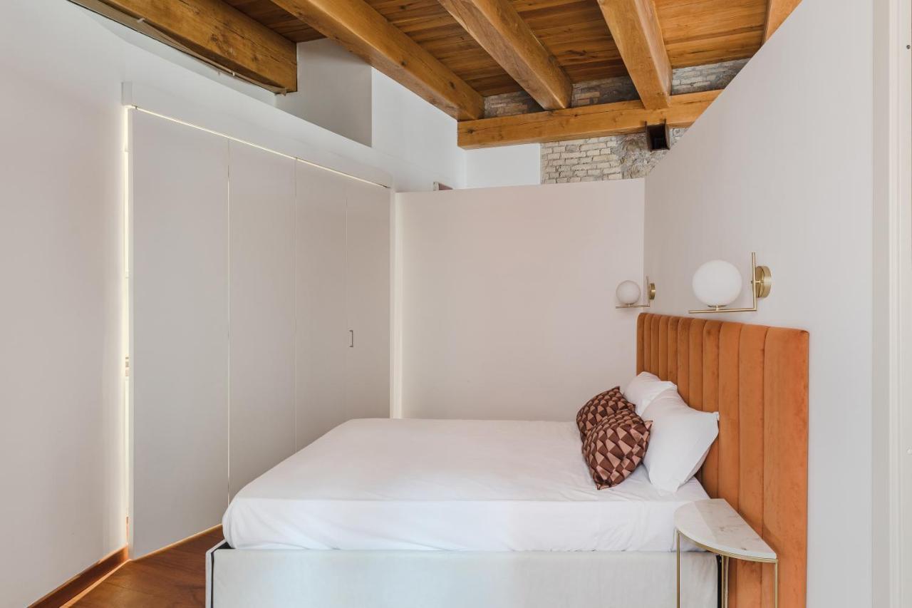 Torre Capranica Aparthotel Roma Eksteriør bilde